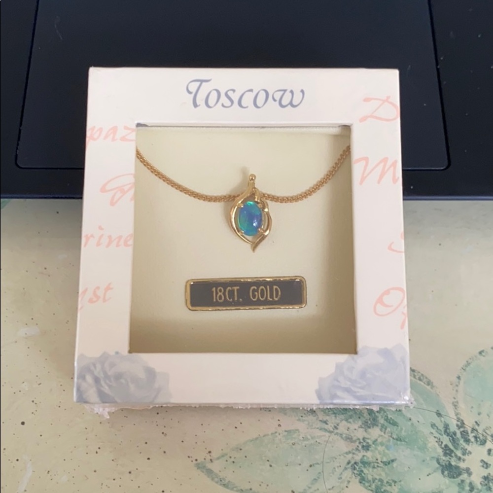 Toscow Moon Stone 18ct. Gold Necklace